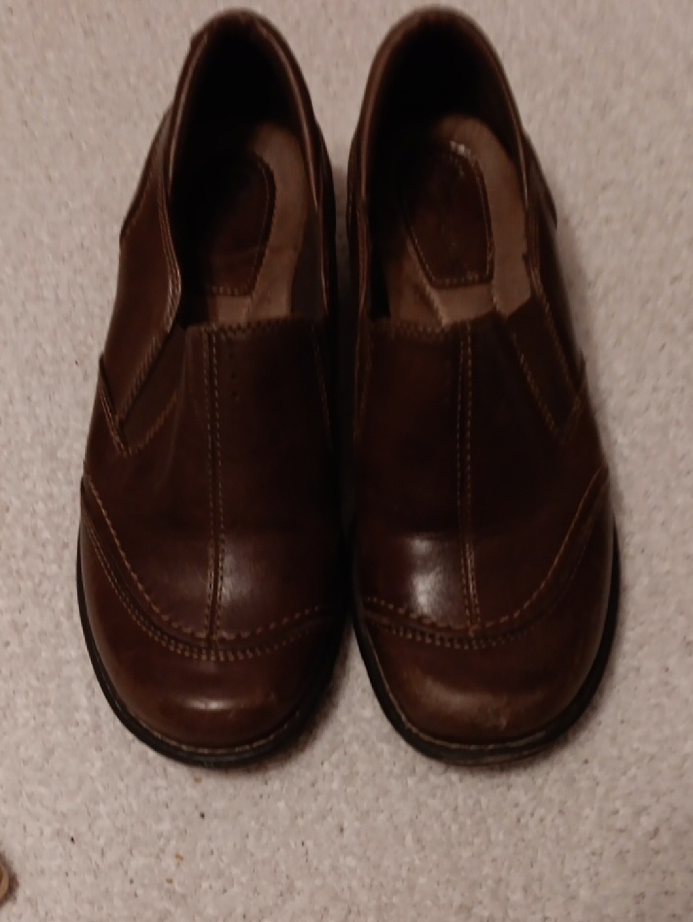Earth Origins Women's Brown Slip-On Leather Loafers